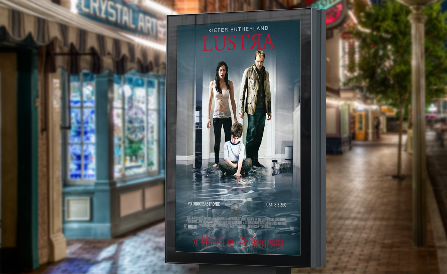 Advertising action for the movie Mirrors